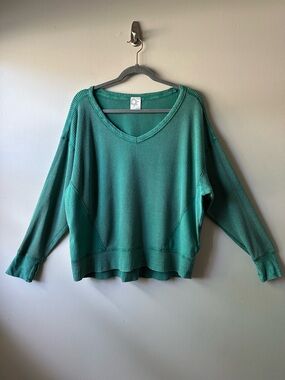 Offline by Aerie WOW Waffle Oversized T-Shirt V-Neck Thermal Sweater Green Sz S